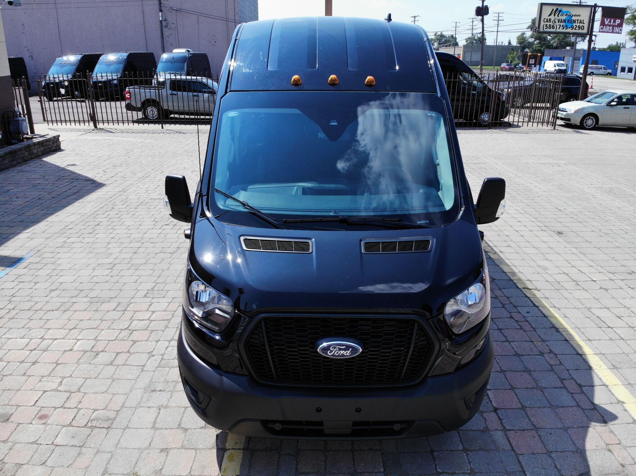 Navigating City Life with a Rental Van — A Guide Michigan Car and Van